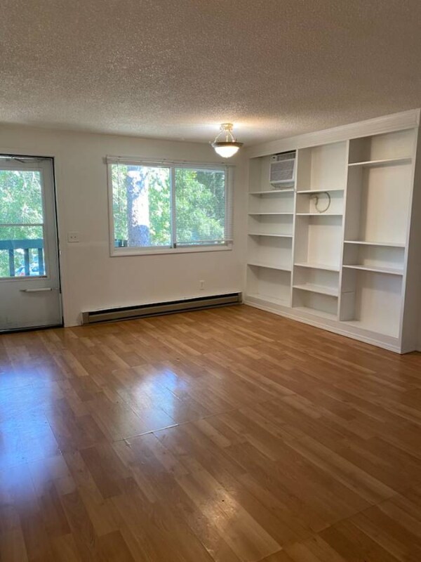 Foto del edificio - 2808 E 32nd Ave