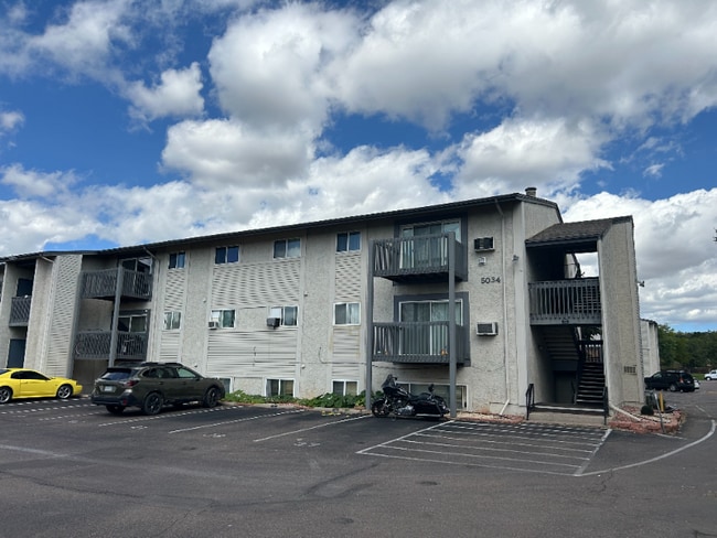 Building Photo - 5034 El Camino Dr