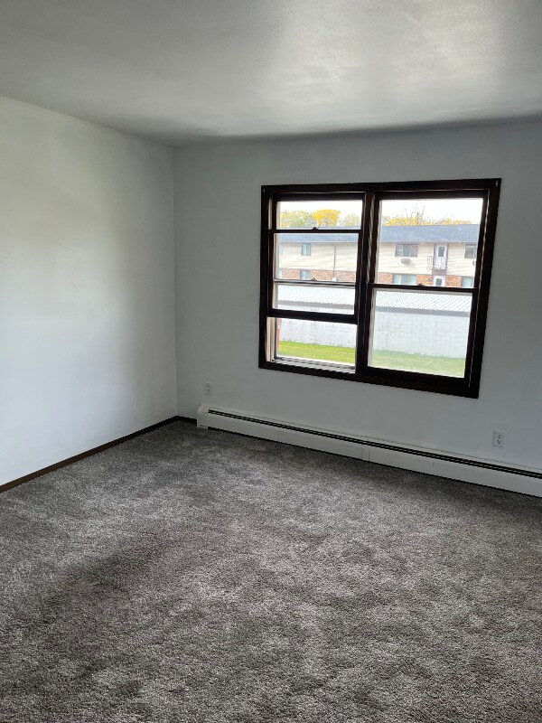 Building Photo - 1865 Badger St