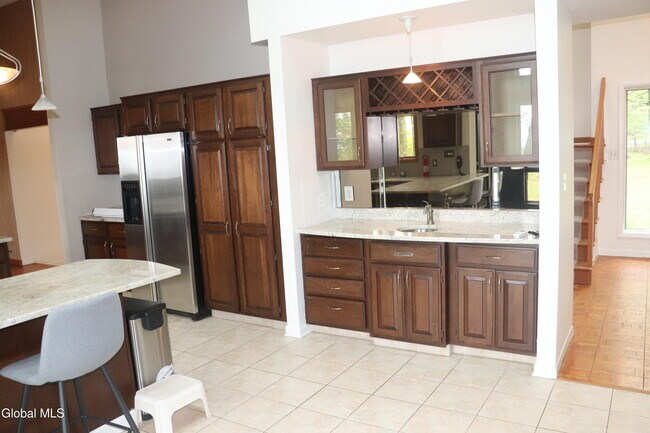 Foto del edificio - 98 Beaver Dam Rd