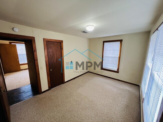 Foto del edificio - 2300 Spencer Ave