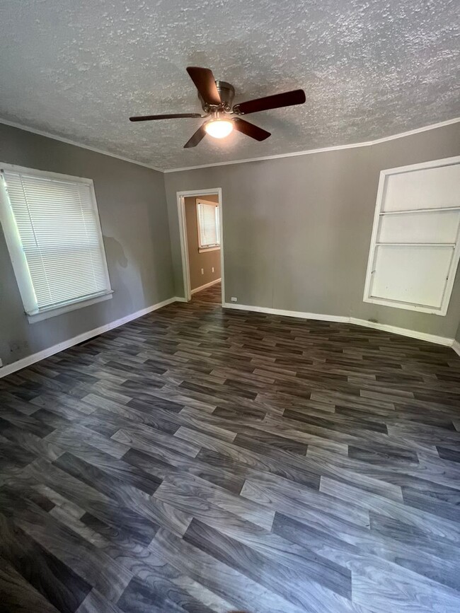 Building Photo - Charming 3-Bedroom Home in Gastonia – Spac...