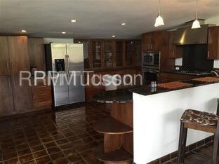 Building Photo - 7341 N Ellison Dr