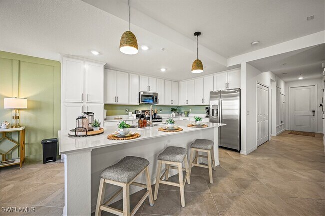 Building Photo - 15285 Green Acres Blvd