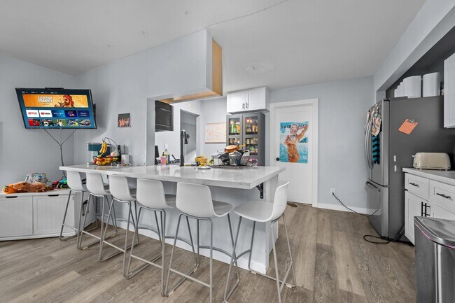 Foto del edificio - 6233 Mary Ln Dr