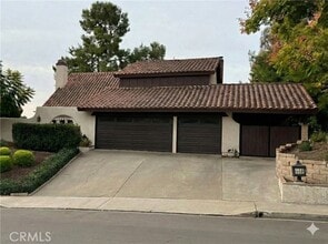 Building Photo - 26081 Via Viento