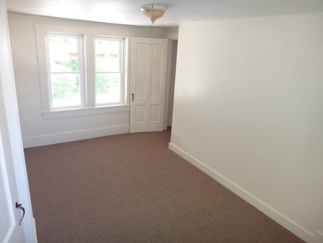 Interior Photo - 25 Lily Ln