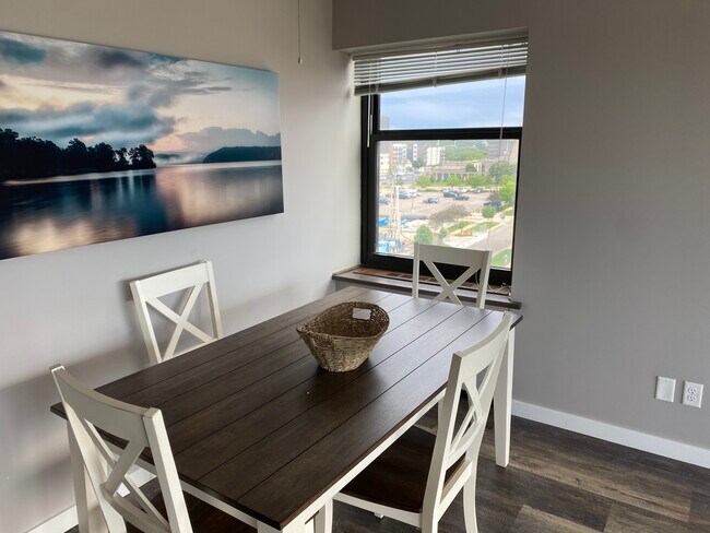 Foto del edificio - 207 5th Ave SW