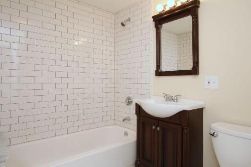 Building Photo - 5 bedroom in East Boston MA