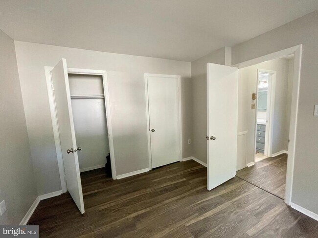 Foto del edificio - 12207 Braxfield Ct