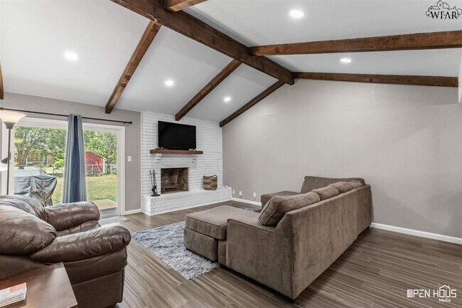 Foto del edificio - 5504 Hooper Dr
