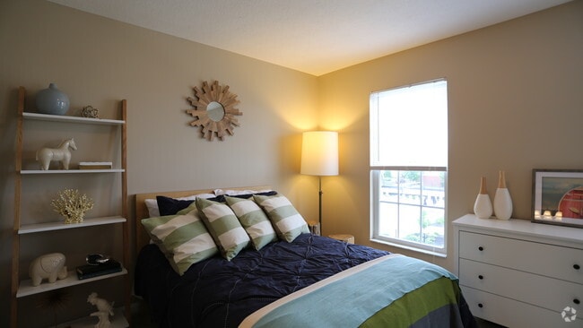Second Bedroom - LC Gahanna