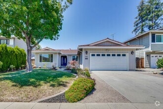Building Photo - 2062 Lockwood Dr