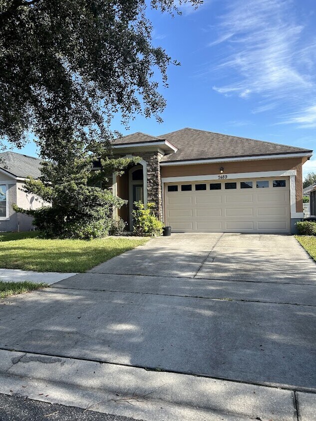 7489 Azalea Cove Cir, Azalea Park, FL 32807 House Rental in Azalea