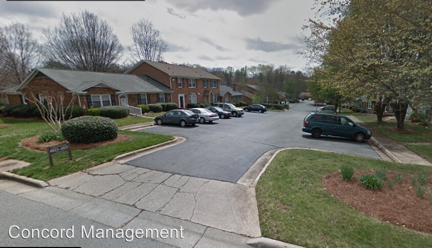 Primary Photo - 4925 Tower Rd