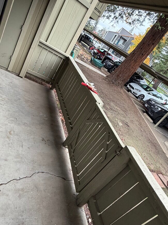 Patio exterior - 720 Sunrise Ave