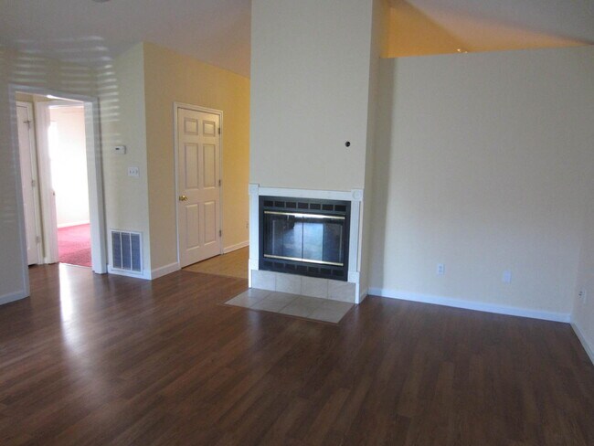 Foto del edificio - 3 Bedroom Home in Hahira, GA