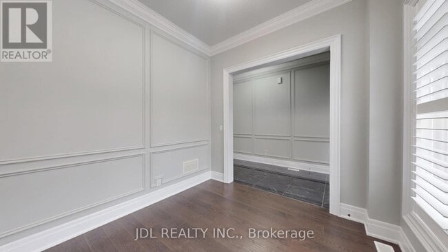 Building Photo - 87 Bremner St