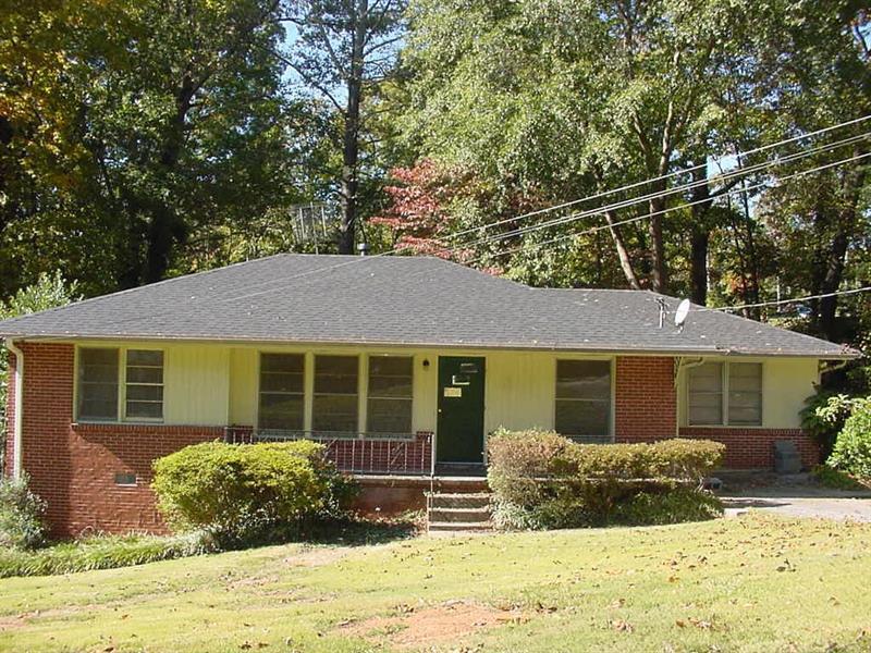Primary Photo - 1116 N Valley Dr