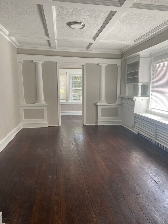 Foto del edificio - 4119 Montgall Ave. | $1300 | 4BD 1 BATH 2-...