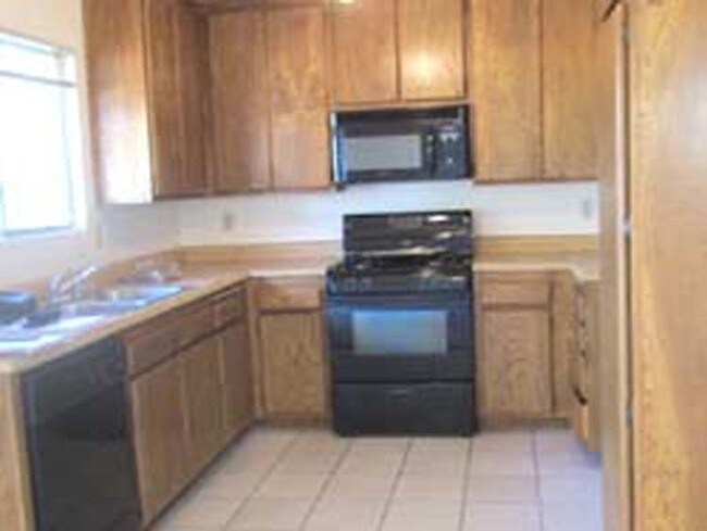 Foto del edificio - 1010 W Lemon Ave