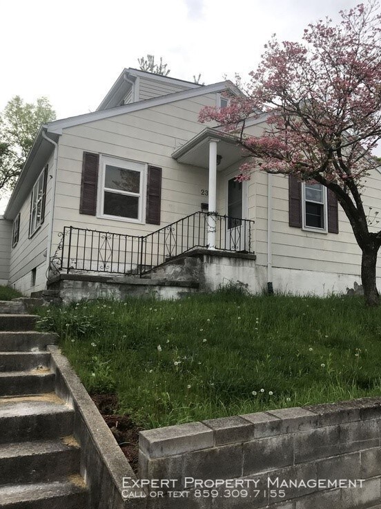 230 Parrish Ave, Paris, KY 40361 House for Rent in Paris, KY