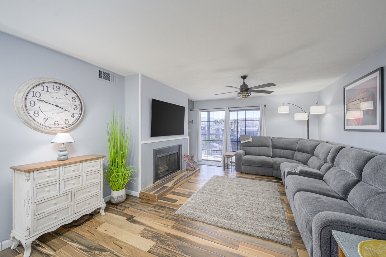 1675 AZ95 Unit B1, Bullhead City, AZ 86442 Condo for Rent in