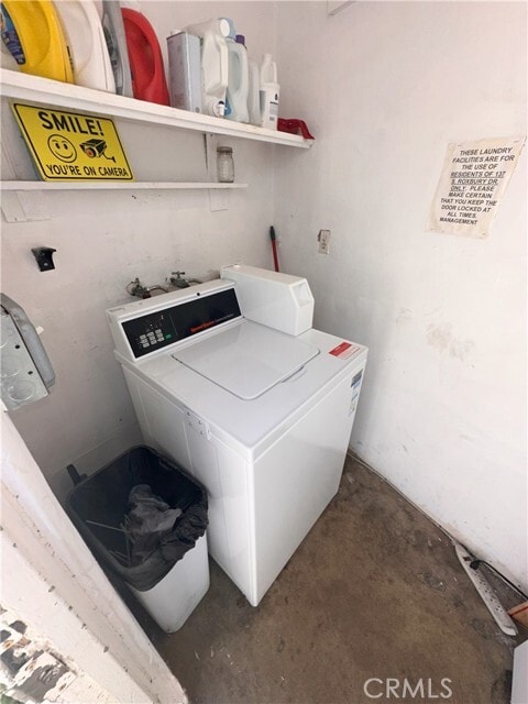 Building Photo - 137 S Roxbury Dr