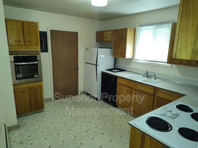 Foto del edificio - 3021 Kelley Dr