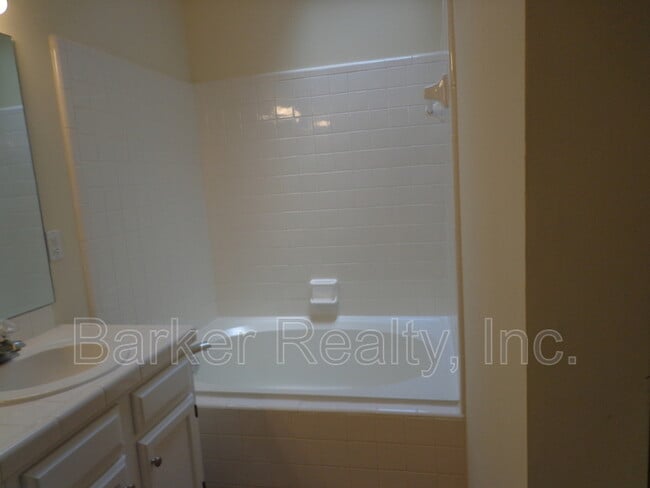 Foto del edificio - 113 Tapestry Terrace