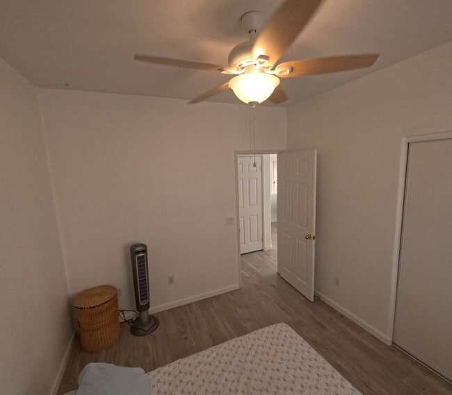 Building Photo - 2 br, 2 bath House - 1425 Caminito Borrego