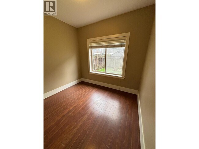 Photo du bâtiment - 8368 Ruskin Rd