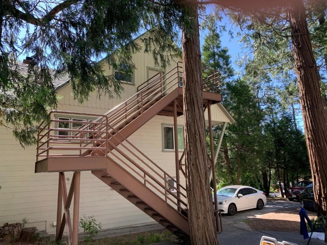 Building Photo - 736 Rocky Loop