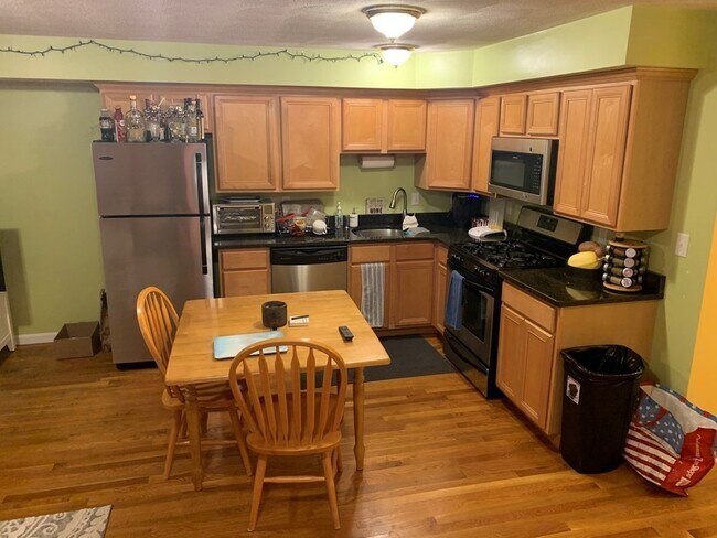 Foto del edificio - 336 Meridian St