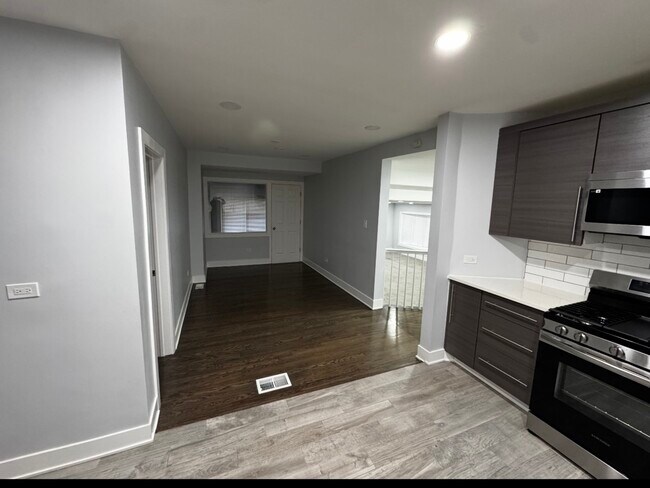 Foto del edificio - 14621 S Bell Rd