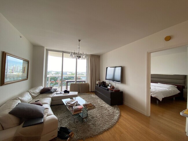 Foto del edificio - 9559 Collins Ave