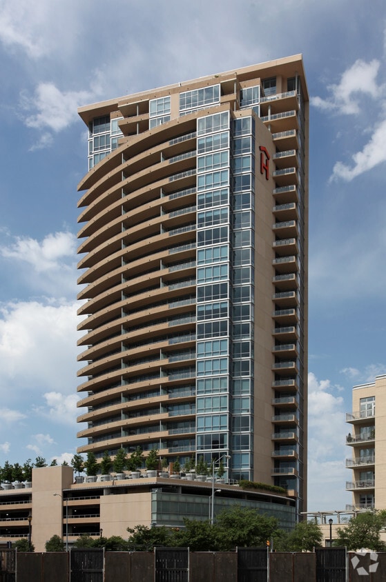 The House Apartments Dallas, TX