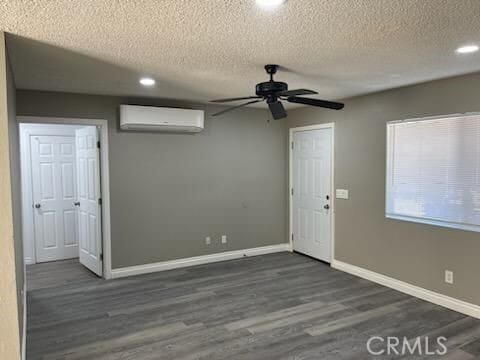 Building Photo - 6470 Ronald Dr