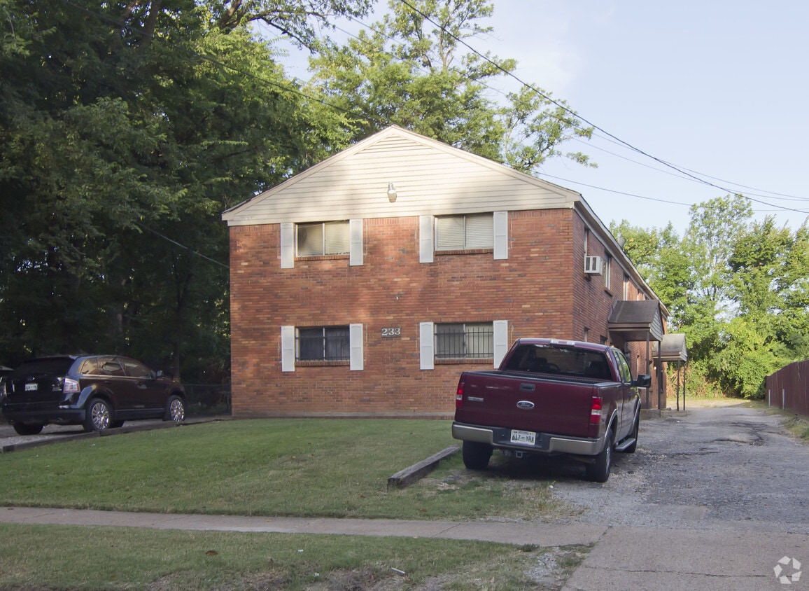 Primary Photo - 233 N Bellevue Blvd