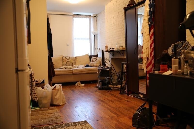 Primary Photo - 133 1st Ave