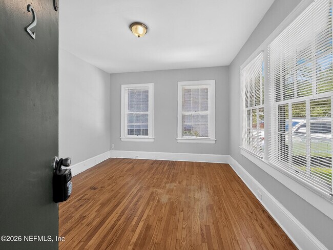 Foto del edificio - 2210 Myra St