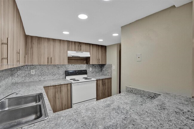 Building Photo - 7000 NW 186th St