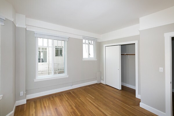 Building Photo - 1320 Lombard St