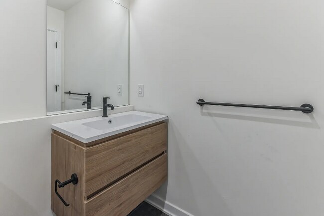 Photo - 500 N 13th St Apartment