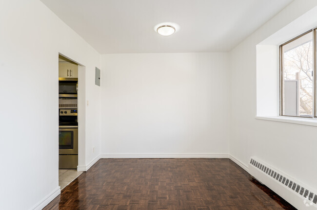 2BR, 1BA - 954SF - Dining Room - 19 Rosemount Drive