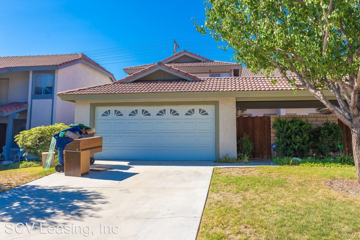 Foto principal - 15916 Rosehaven Ln