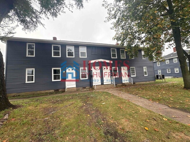 Building Photo - One Bedroom Apartment | Laundry Facility