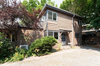 Building Photo - 7810 East Green Lake Dr N