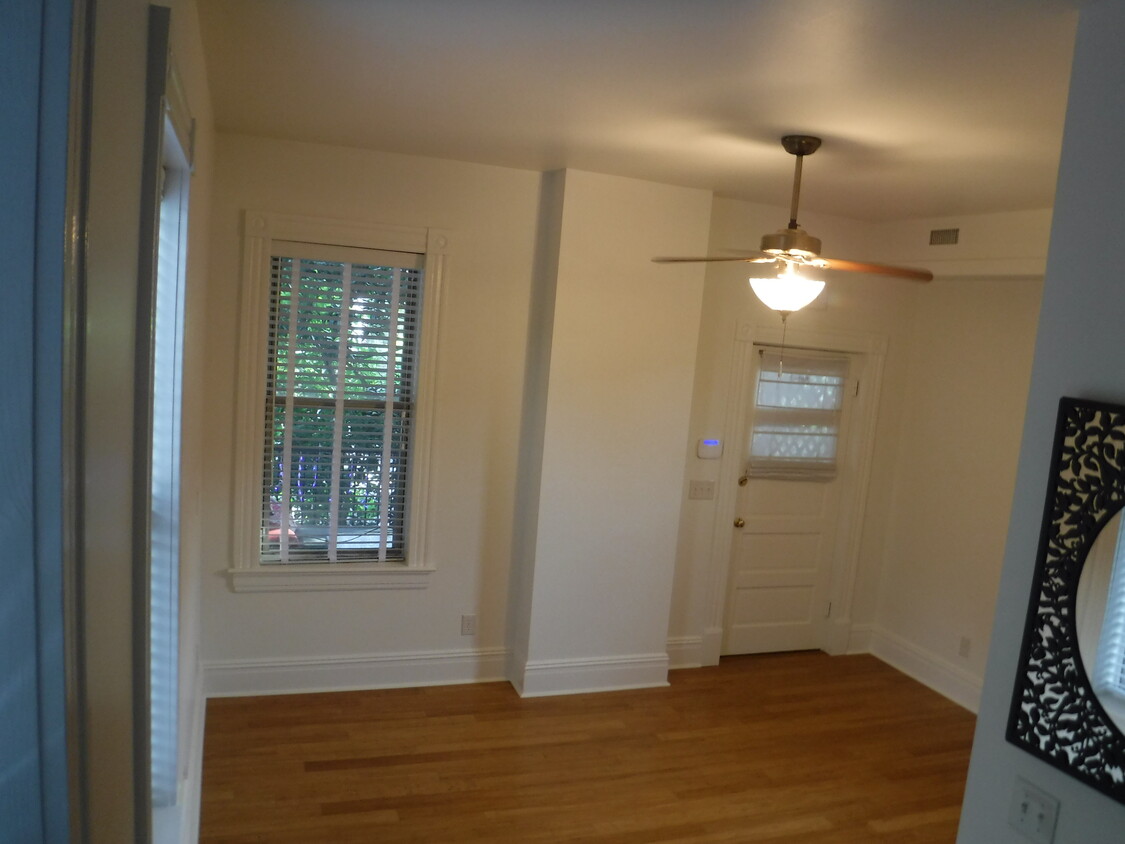 Living room 1 - 2301 W Grace St