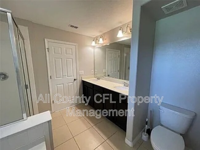 Foto del edificio - 1717 Hammock Park Way